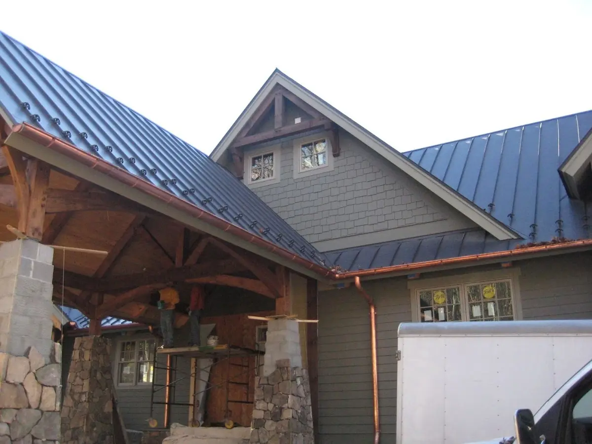 Craftsman Roofing team delivering quality roofing work in Central East Austin